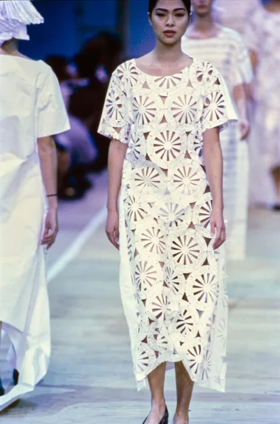 Look 3